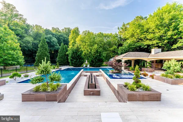 $30,000 | 860 Nicholas Run Drive, Great Falls, VA 22066