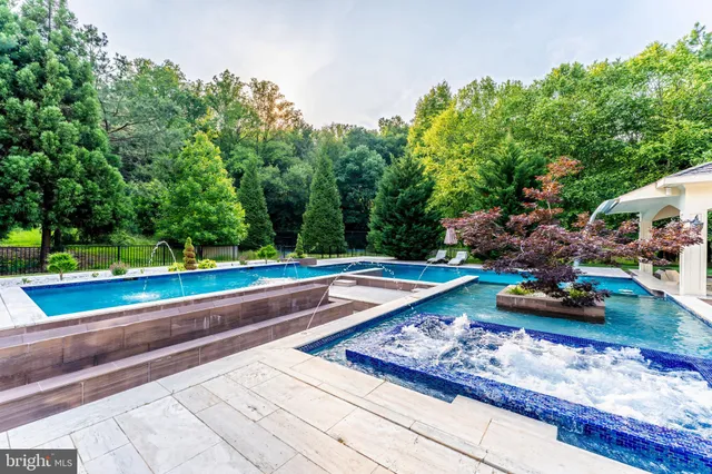 $30,000 | 860 Nicholas Run Drive, Great Falls, VA 22066