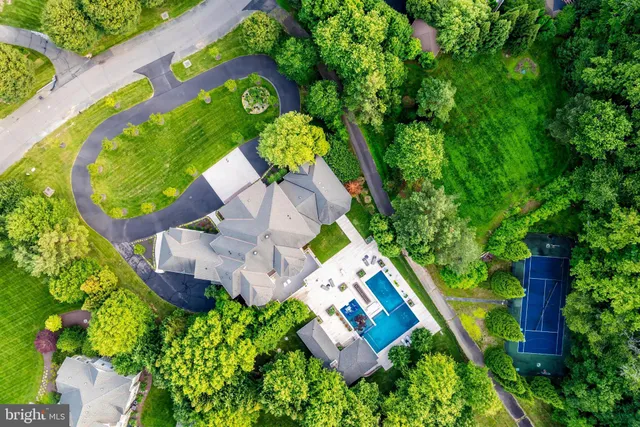 $30,000 | 860 Nicholas Run Drive, Great Falls, VA 22066