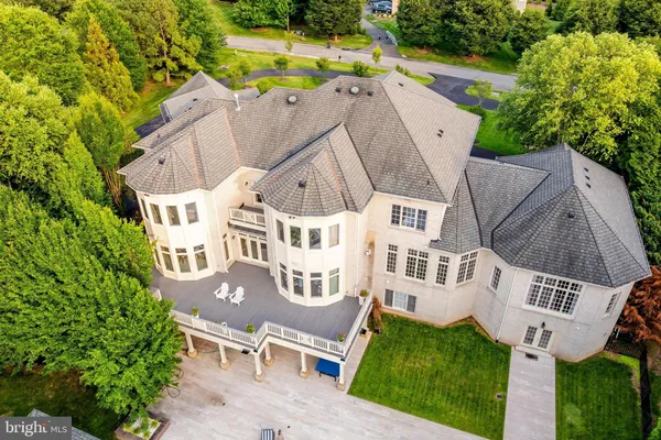 $30,000 | 860 Nicholas Run Drive, Great Falls, VA 22066