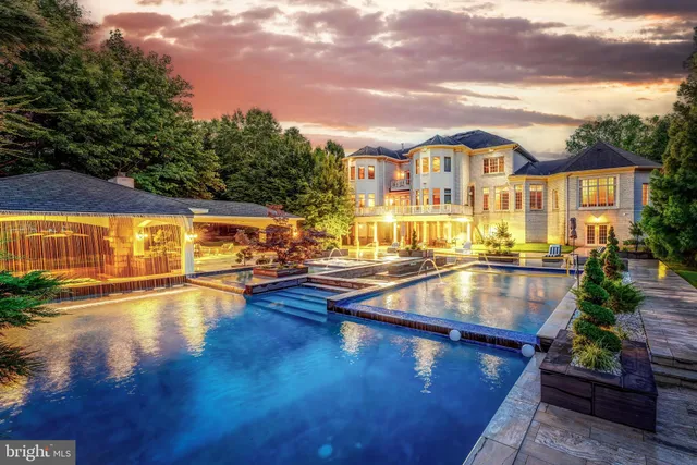 $30,000 | 860 Nicholas Run Drive, Great Falls, VA 22066