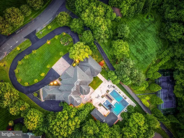 $30,000 | 860 Nicholas Run Drive, Great Falls, VA 22066