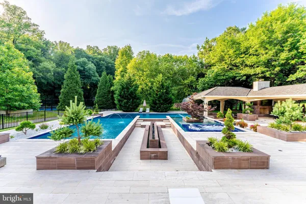 $30,000 | 860 Nicholas Run Drive, Great Falls, VA 22066