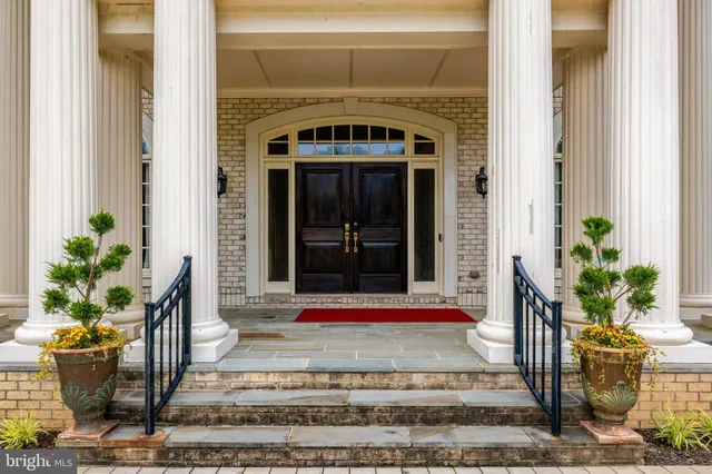 $30,000 | 860 Nicholas Run Drive, Great Falls, VA 22066