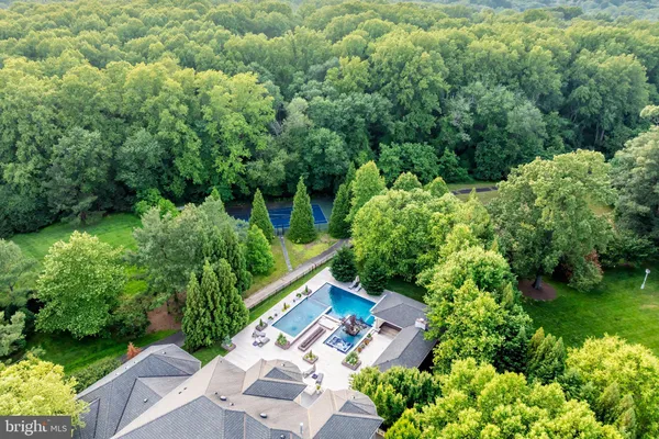 $30,000 | 860 Nicholas Run Drive, Great Falls, VA 22066