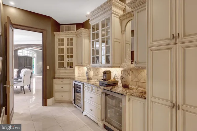 $30,000 | 860 Nicholas Run Drive, Great Falls, VA 22066