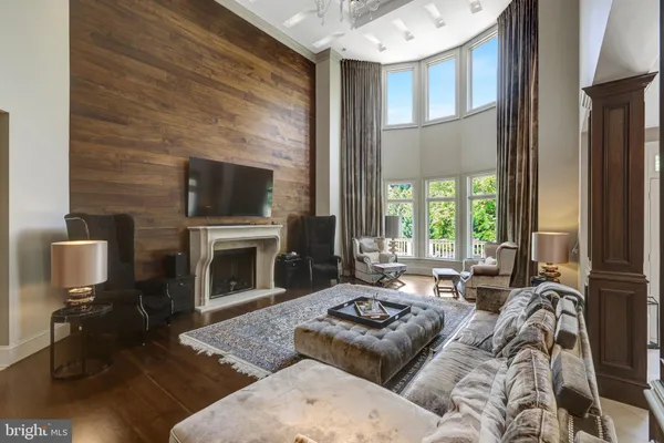 $30,000 | 860 Nicholas Run Drive, Great Falls, VA 22066