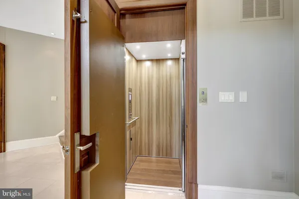 $30,000 | 860 Nicholas Run Drive, Great Falls, VA 22066