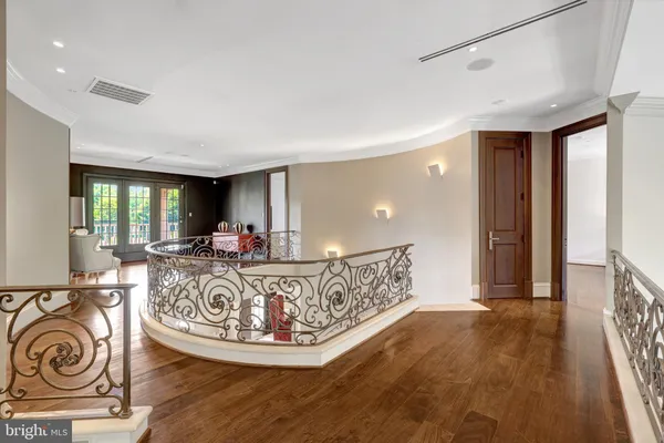 $30,000 | 860 Nicholas Run Drive, Great Falls, VA 22066