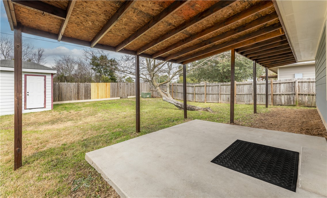 1108 Cottage Grove Circle Bryan, TX 77801 - Photo 8 of 29