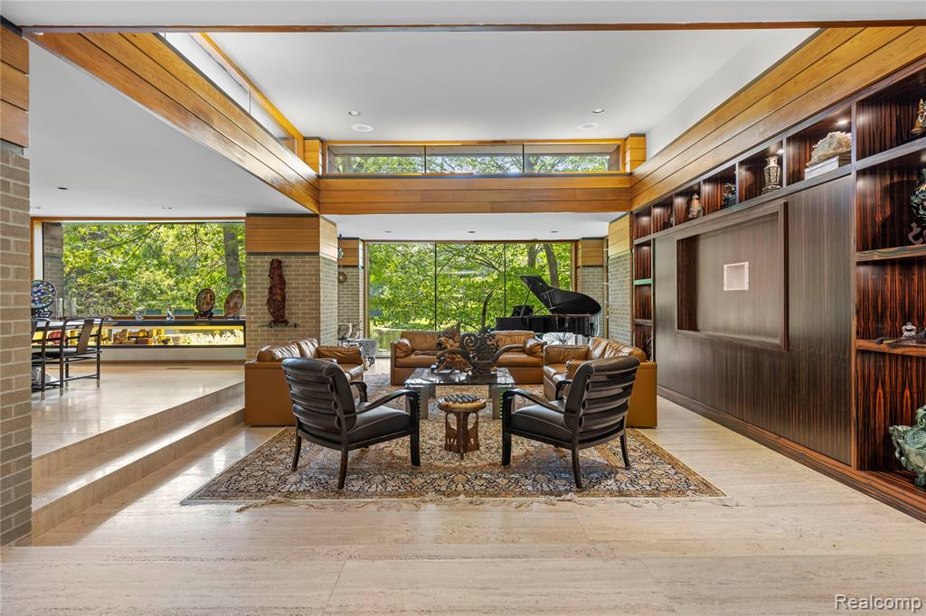 5035 Ponvalley Road Bloomfield Hills, MI 48302 - Photo 5 of 68 Gallery Image 5