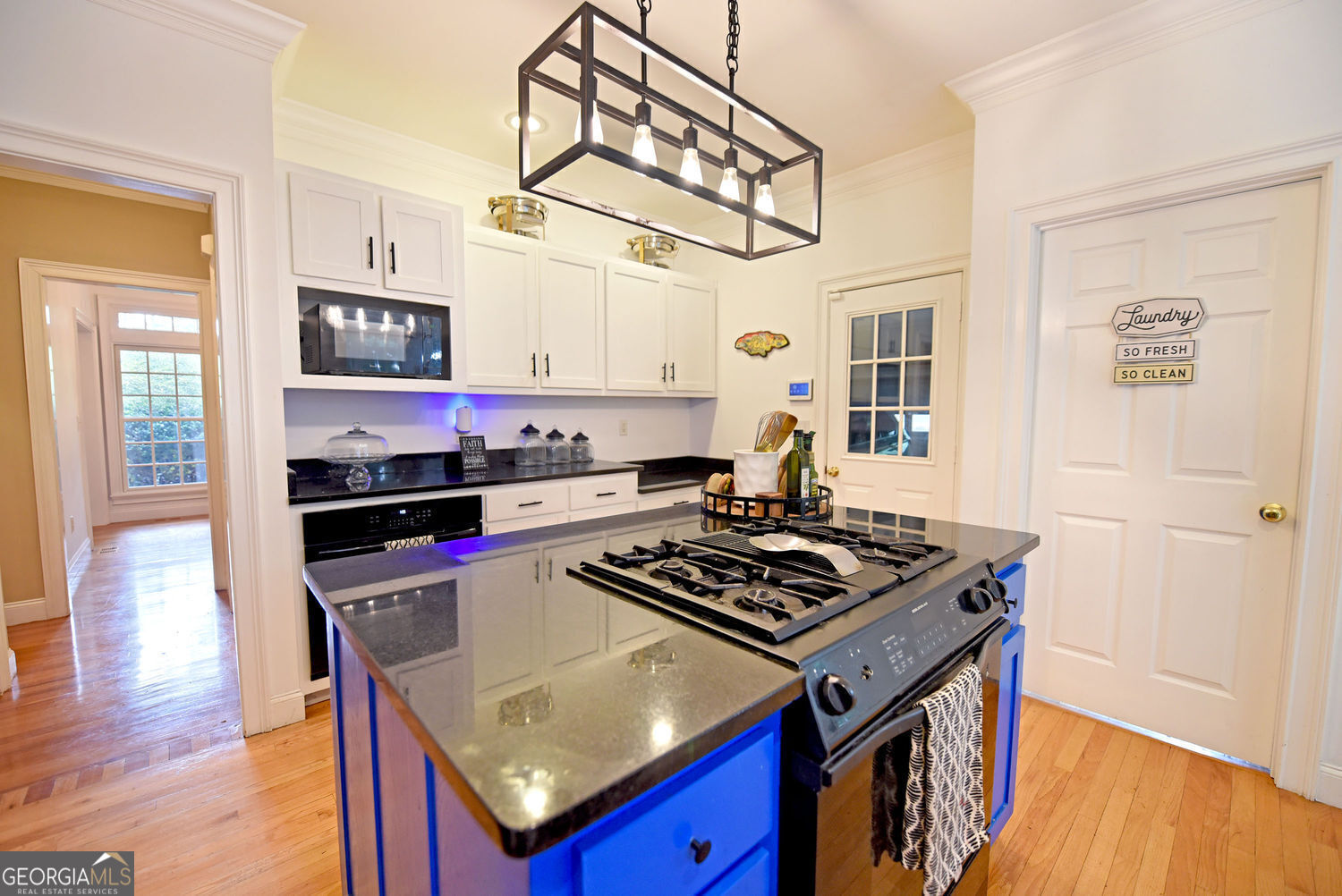 919 Deer Chase Toccoa, GA 30577 - Photo 16 of 62 a kitchen with stainless steel appliances granite countertop a stove and a refrigerator