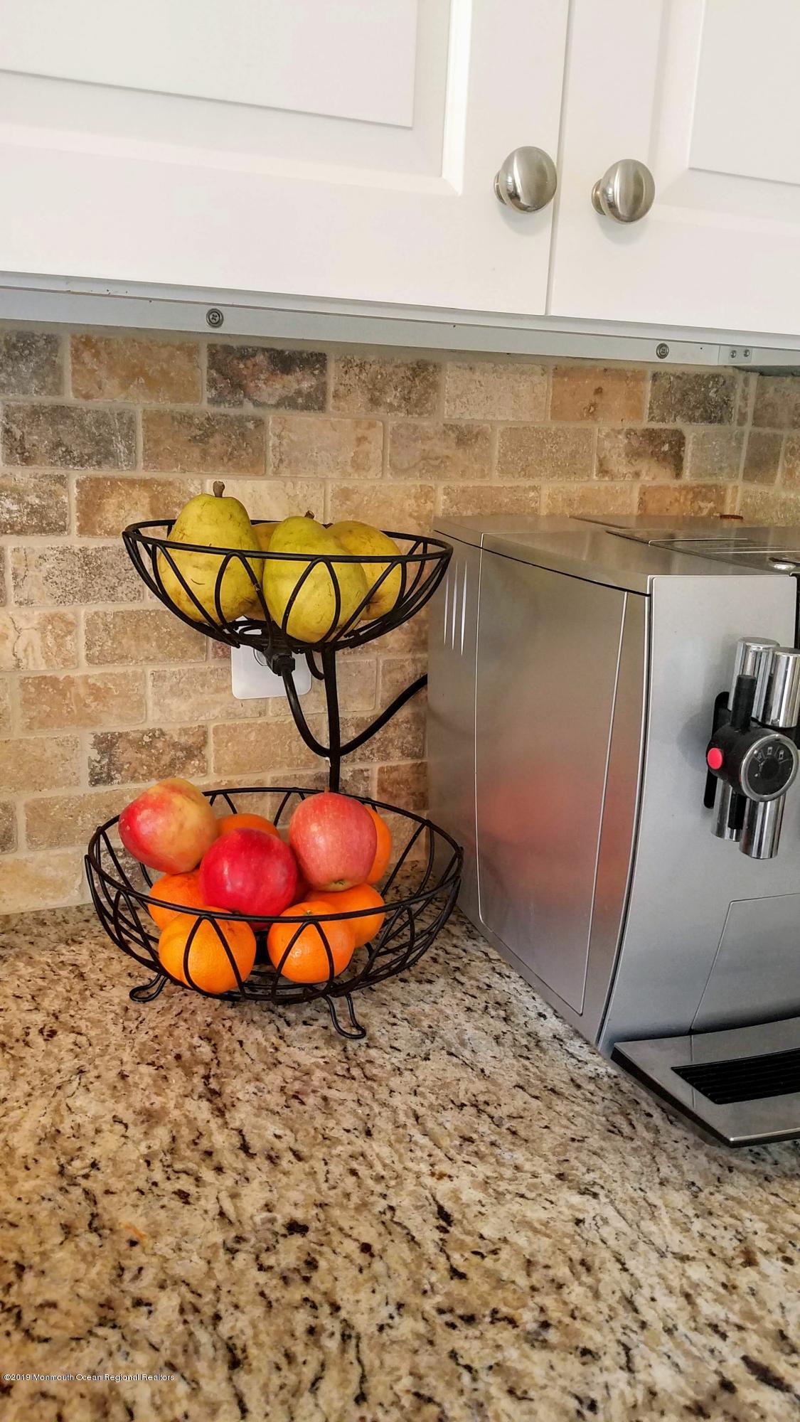 646 Thiele Road Brick, NJ 08724 - Photo 15 of 54 image (76)