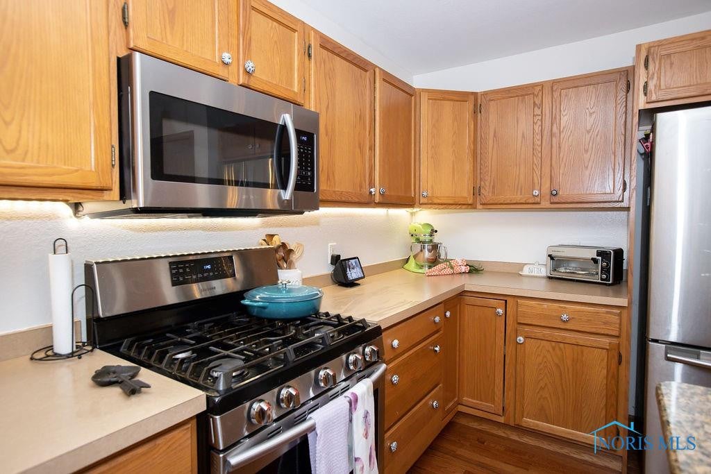 1572 Ridge Cross Road Perrysburg, OH 43551 - Photo 14 of 45 Gallery Image 14