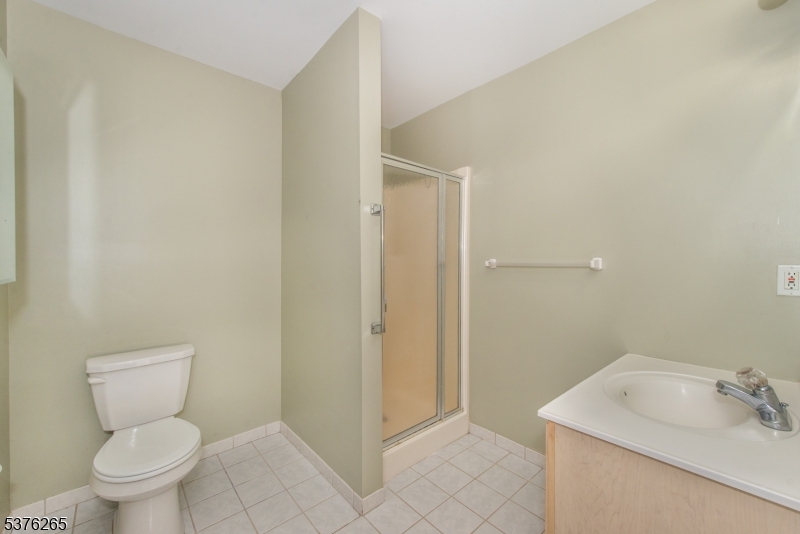 4 Parkside Court Wayne, NJ 07470 - Photo 14 of 18