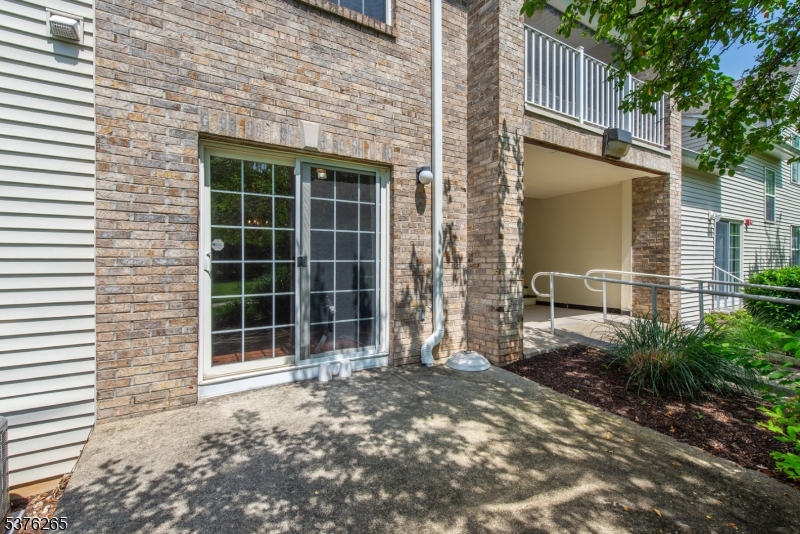 4 Parkside Court Wayne, NJ 07470 - Photo 2 of 18