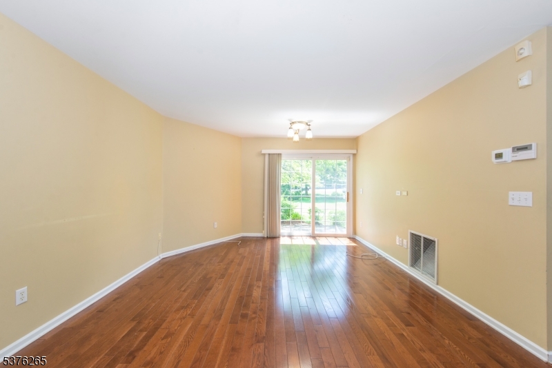 4 Parkside Court Wayne, NJ 07470 - Photo 7 of 18