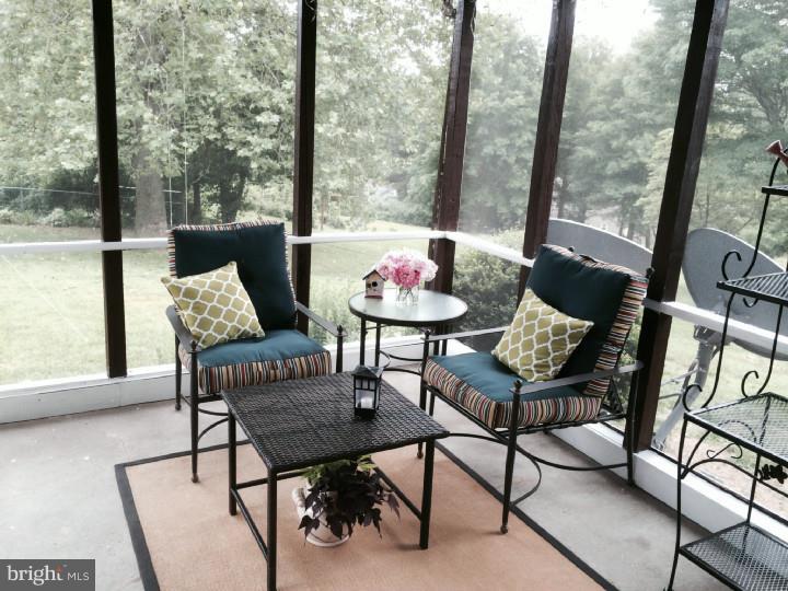 9 Kenwick Road Hockessin, DE 19707 - Photo 15 of 16 Porch