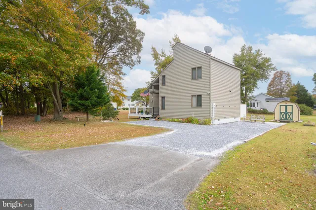 a view of outdoor space yard and basketball court