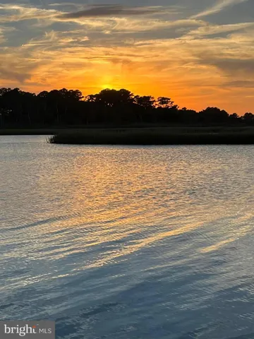 $575,000 | 32818 Venta Drive, Ocean View, DE 19970