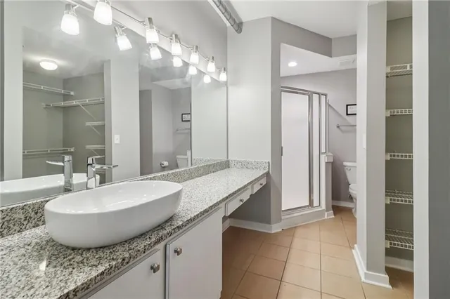 $235,000 | 800 Peachtree Street Northeast, Unit 1520, Atlanta, GA 30308