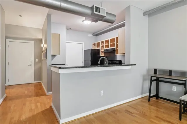 $235,000 | 800 Peachtree Street Northeast, Unit 1520, Atlanta, GA 30308