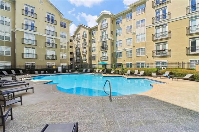 $235,000 | 800 Peachtree Street Northeast, Unit 1520, Atlanta, GA 30308