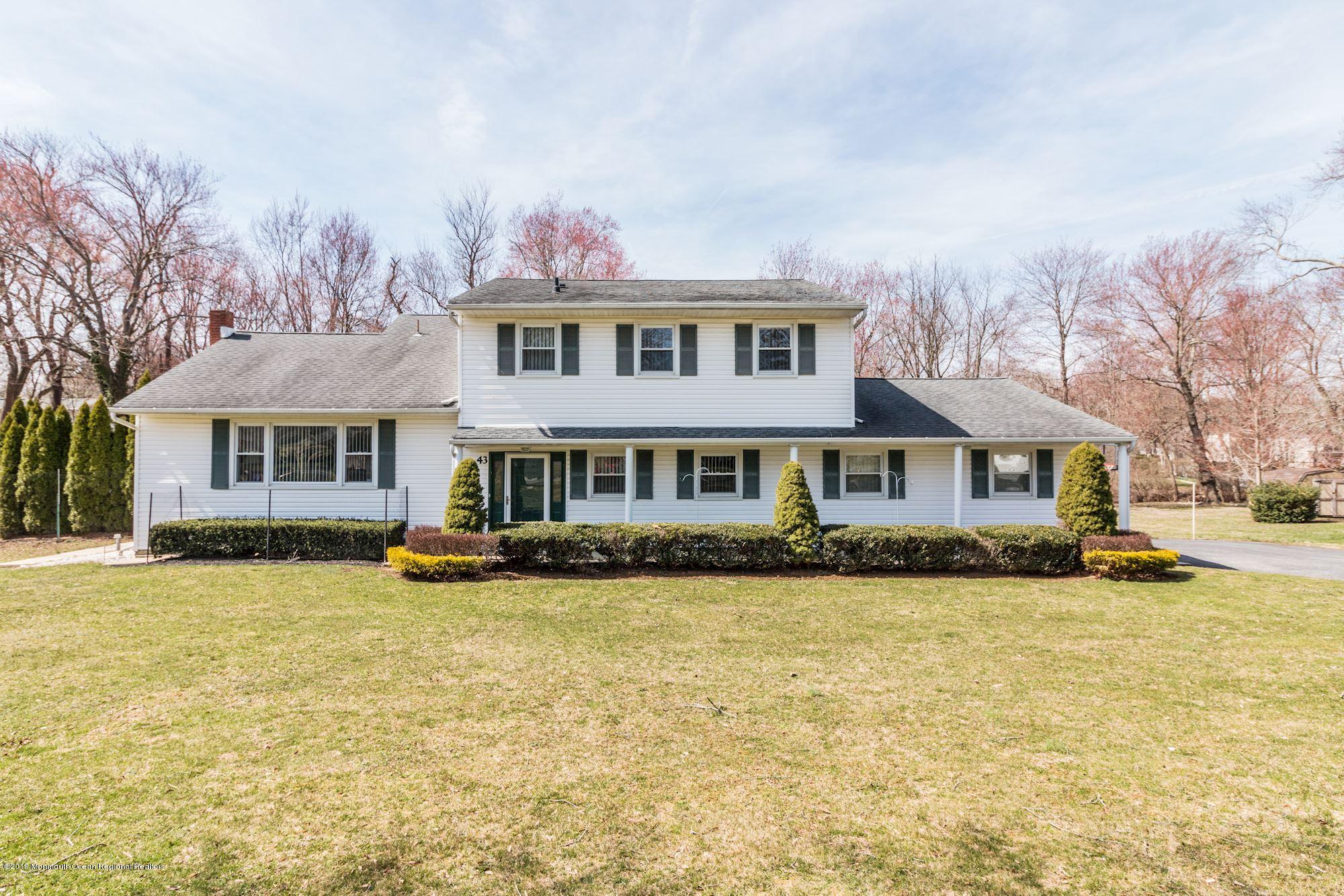 43 Glenbrook Road Freehold, NJ 07728 - Photo 1 of 55 003_43_Glenbrook_Rd_258725_421052
