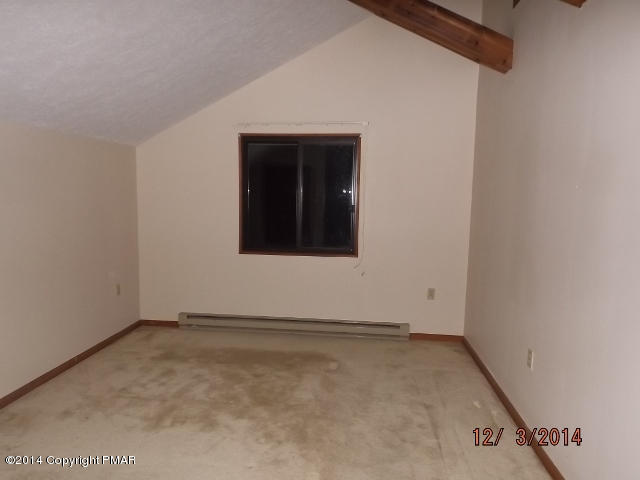 833 Canterbury Road Bushkill, PA 18324 - Photo 8 of 9 a view of an empty room