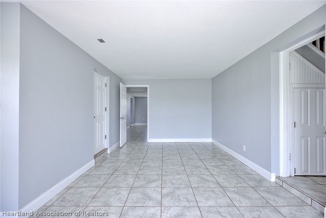 1216 Edgewater Point Drive Sebring, FL 33870 - Photo 13 of 40