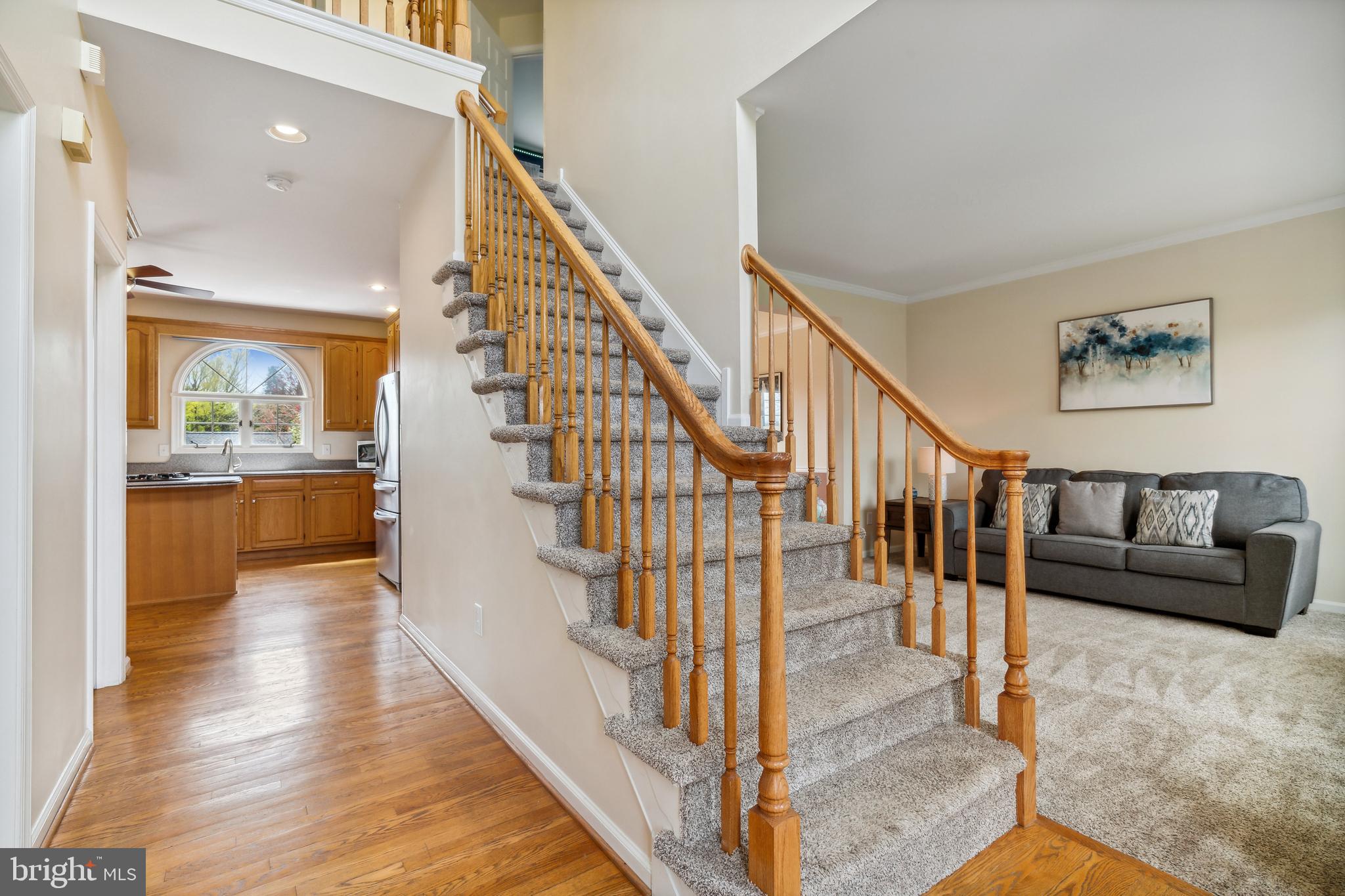 135 Cambridge Road Landenberg, PA 19350 - Photo 4 of 40 Foyer
