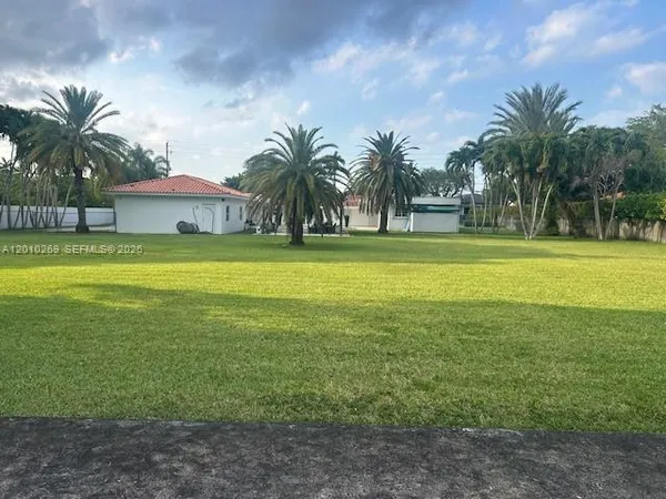 $11,000 | 9540 Southwest 68th Street, Miami, FL 33173