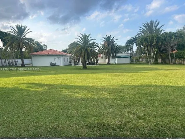 $11,000 | 9540 Southwest 68th Street, Miami, FL 33173
