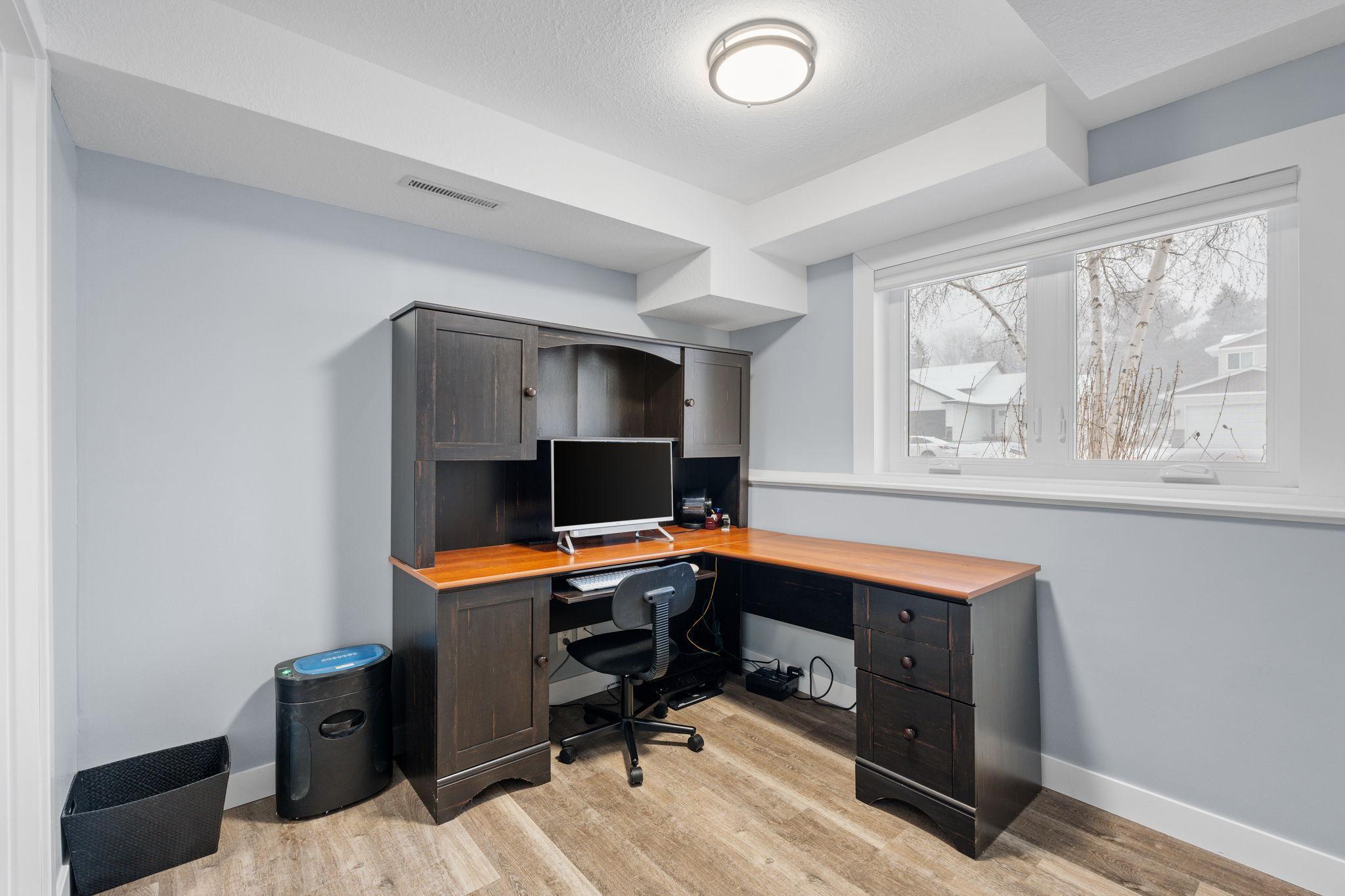 2129 Arkwright Street Maplewood, MN 55117 - Photo 25 of 47