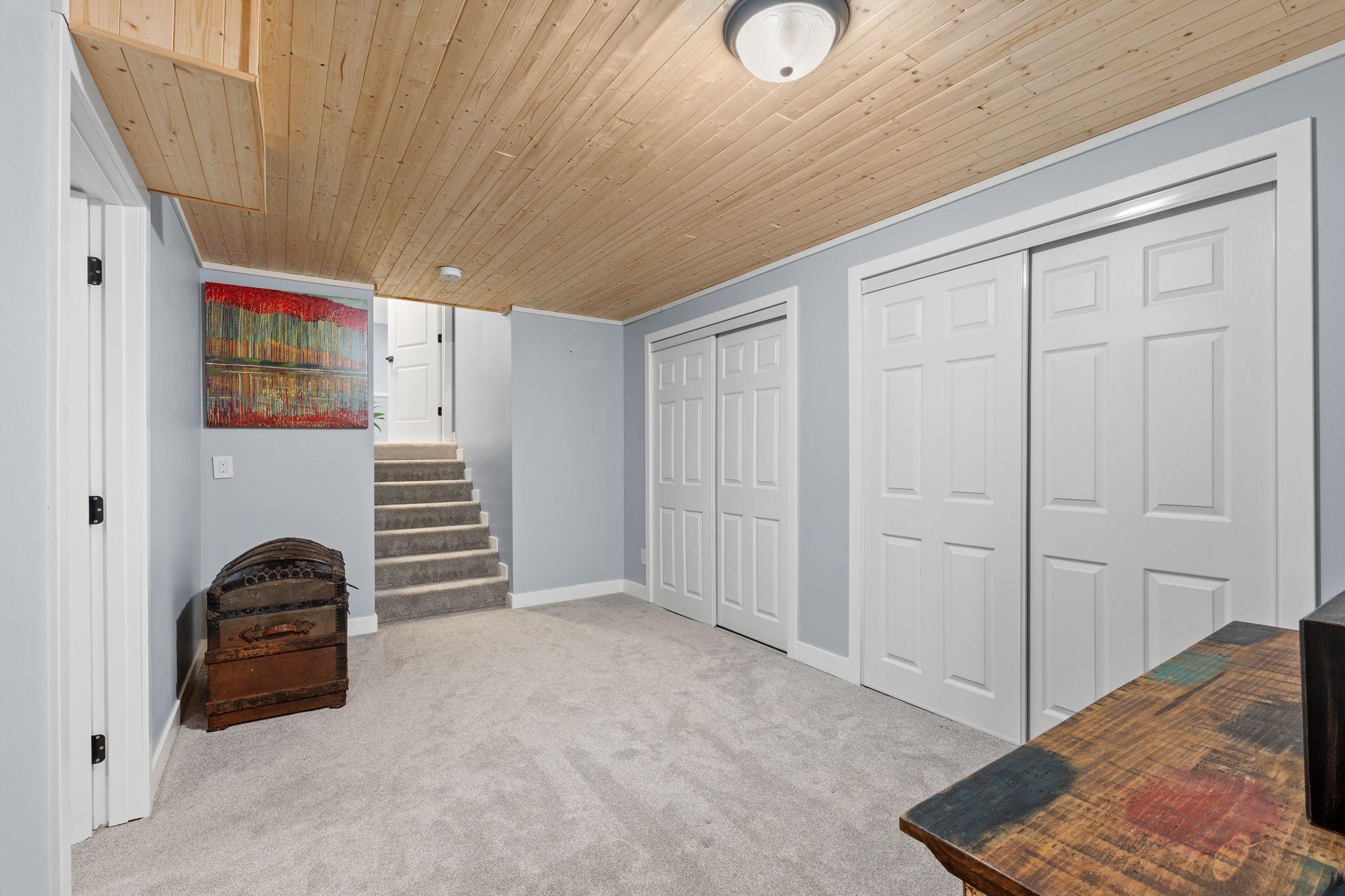 2129 Arkwright Street Maplewood, MN 55117 - Photo 27 of 47