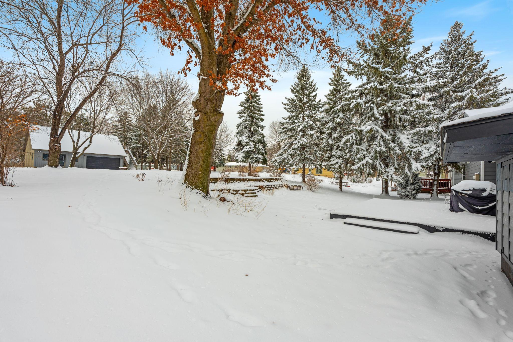 2129 Arkwright Street Maplewood, MN 55117 - Photo 36 of 47