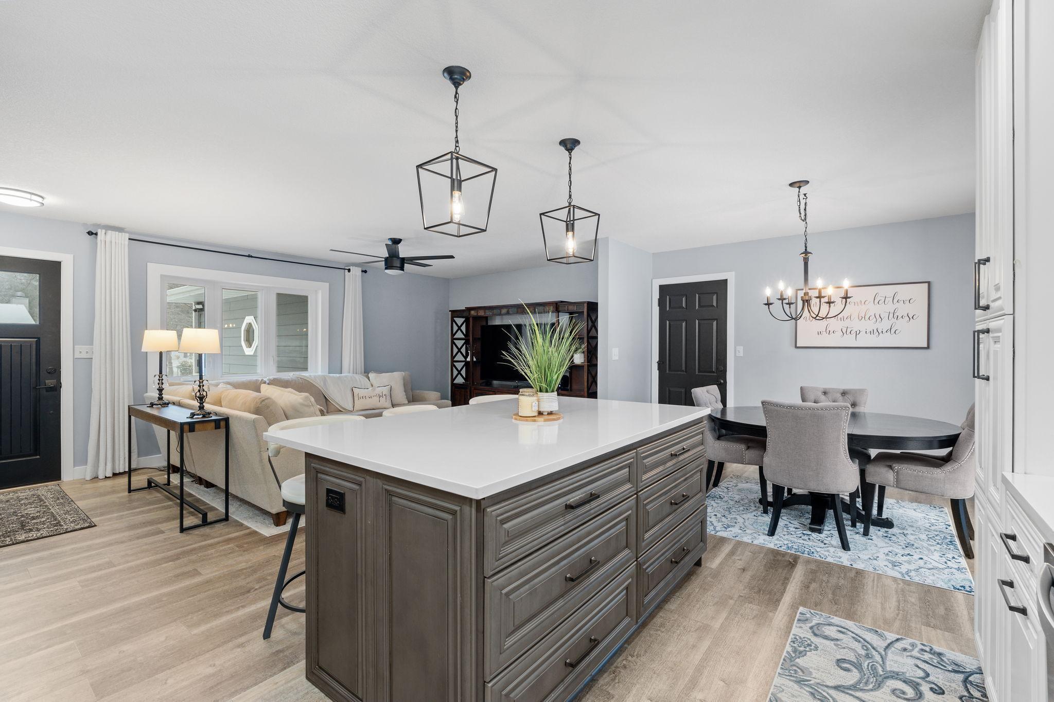 2129 Arkwright Street Maplewood, MN 55117 - Photo 6 of 47