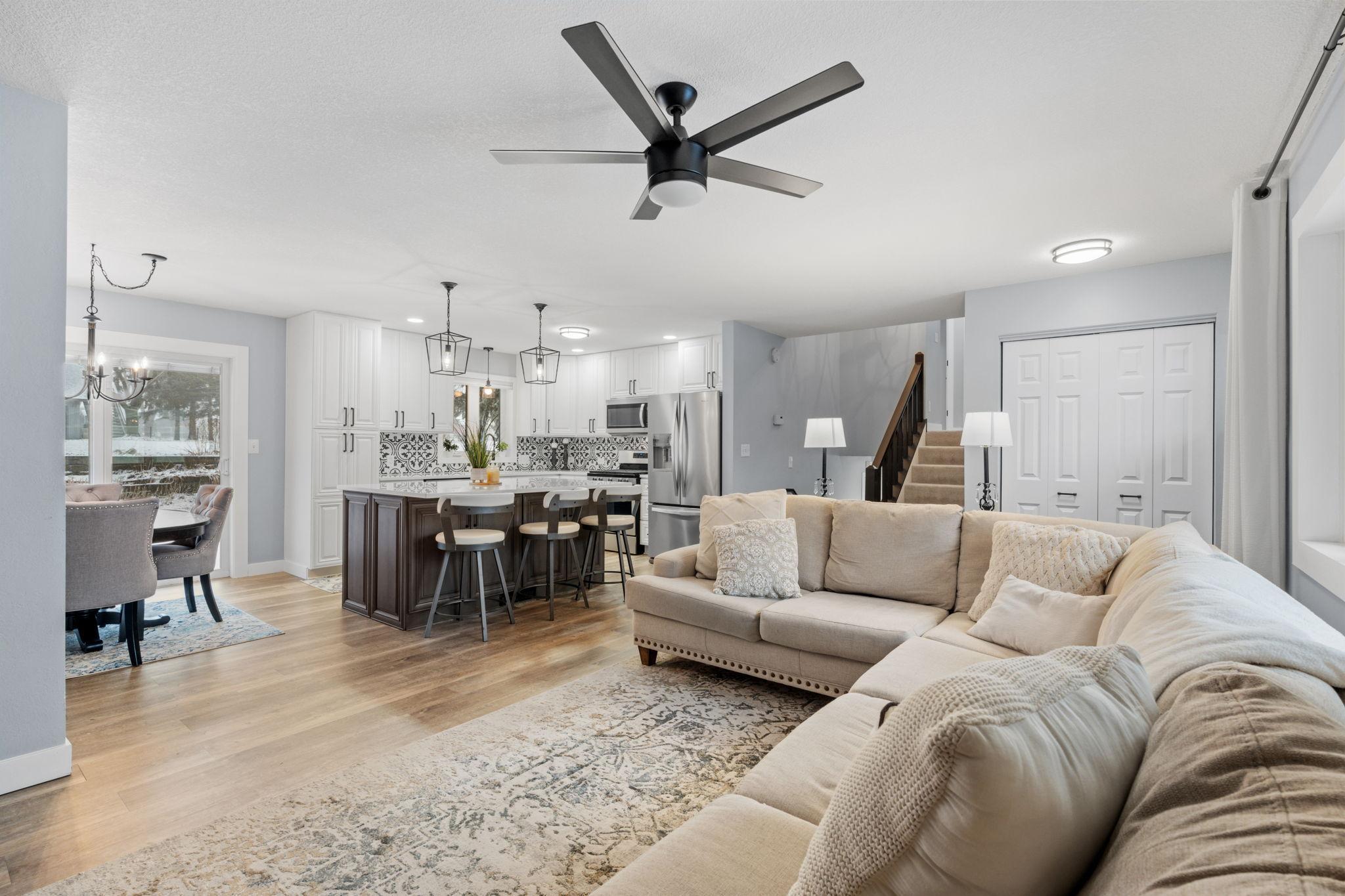 2129 Arkwright Street Maplewood, MN 55117 - Photo 9 of 47