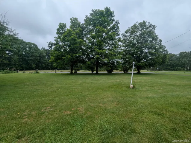 $325,000 | 6 Crawford Street, Pine Bush, NY 12566