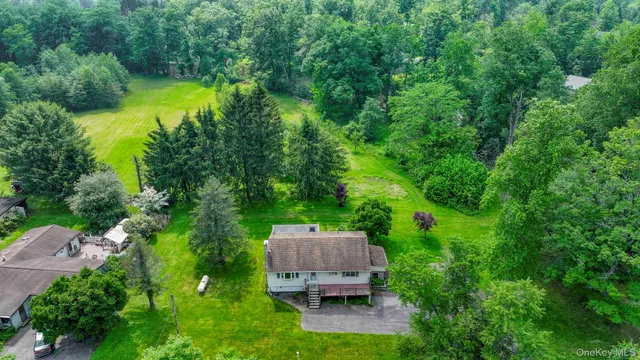 $325,000 | 6 Crawford Street, Pine Bush, NY 12566