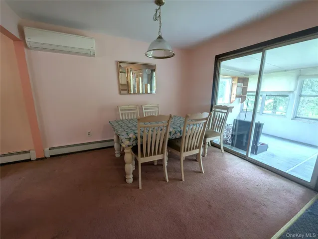 $325,000 | 6 Crawford Street, Pine Bush, NY 12566