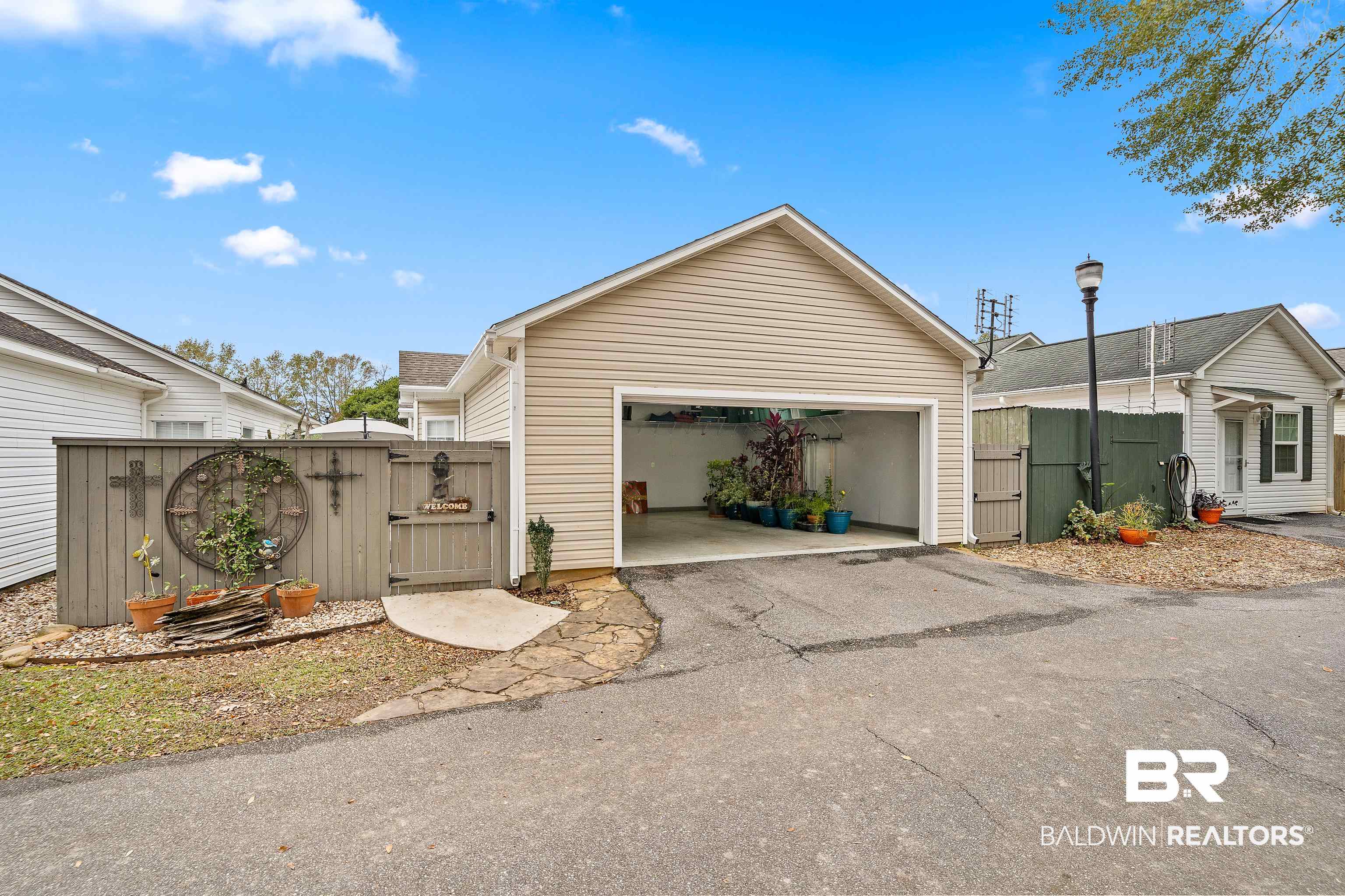 43 Cottage Drive Fairhope, AL 36532 - Photo 23 of 23 Alley entrance