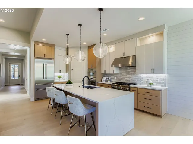 $1,380,000 | 3651 Northwest Lana Place, Portland, OR 97229