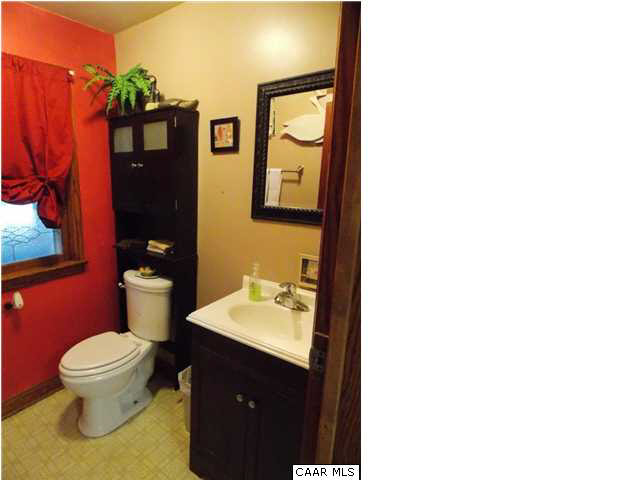 840 New Hope Road Staunton, VA 24401 - Photo 8 of 26 Gallery Image 8