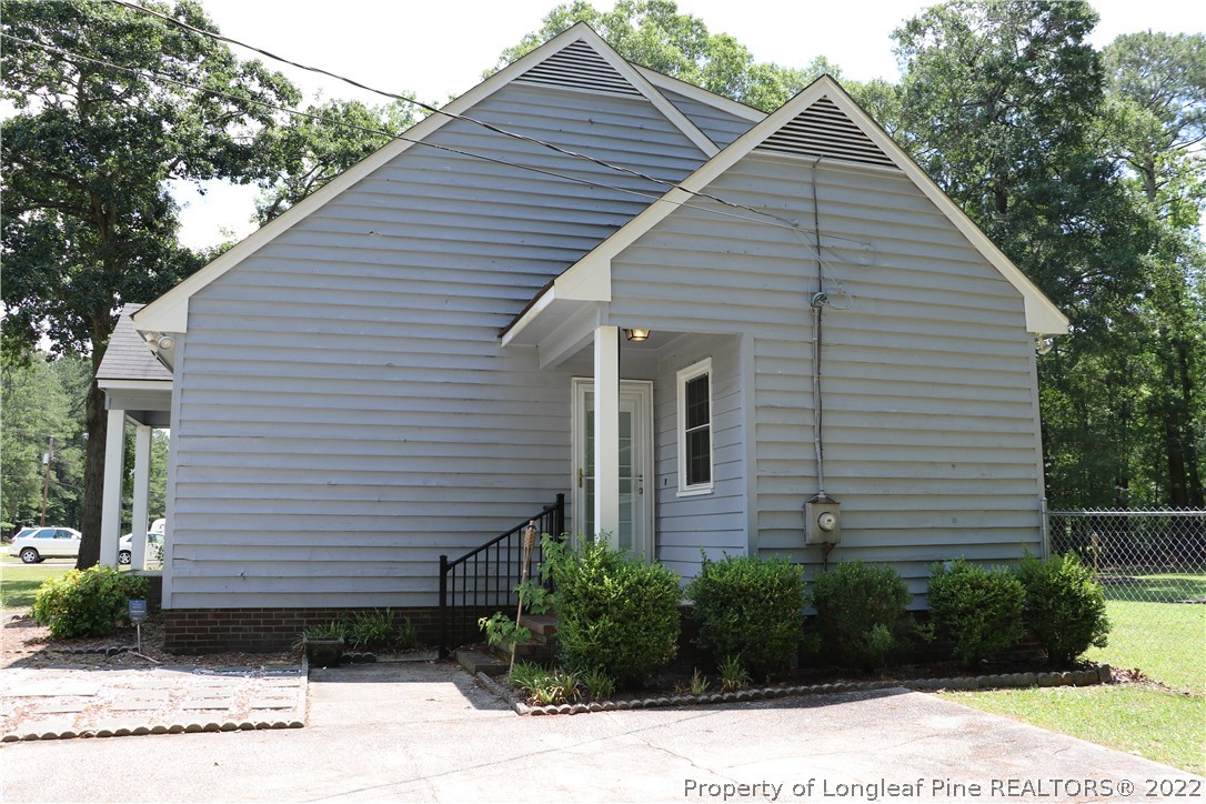 276 Hood Road Lumberton, NC 28358 - Photo 3 of 26 Gallery Image 3