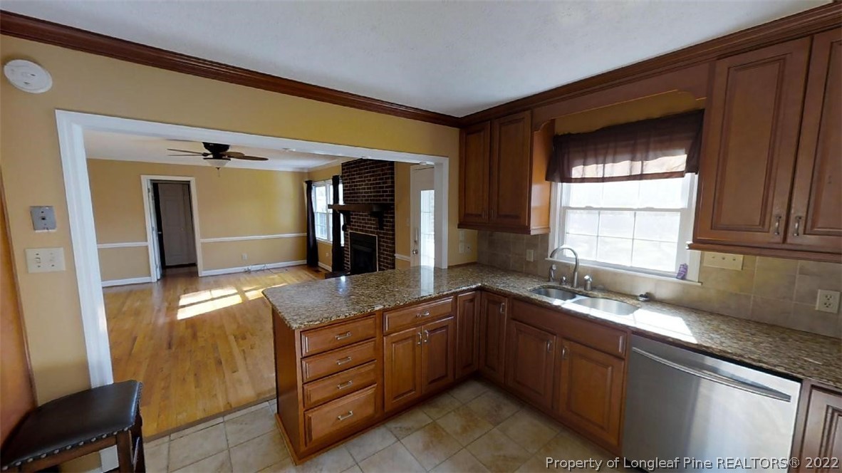 276 Hood Road Lumberton, NC 28358 - Photo 5 of 26 Gallery Image 5