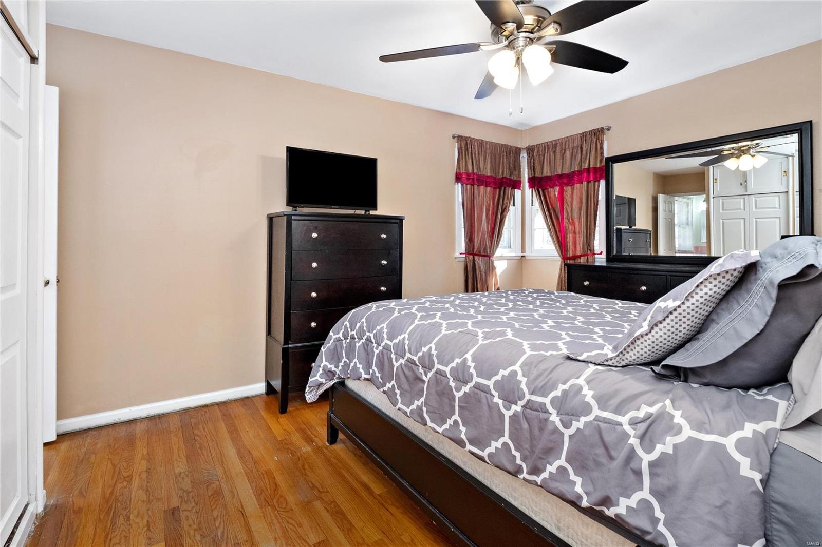 9314 Forman Road St. Louis, MO 63123 - Photo 8 of 23 Gallery Image 8