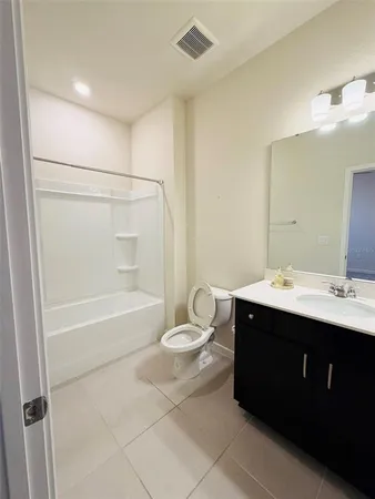 $2,650 | 13049 Skyway Lane, Orlando, FL 32828