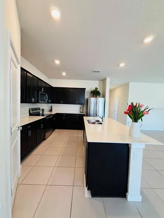 $2,650 | 13049 Skyway Lane, Orlando, FL 32828