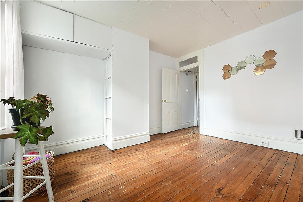 5129 Kent Way Pittsburgh, PA 15201 - Photo 15 of 25 Gallery Image 15